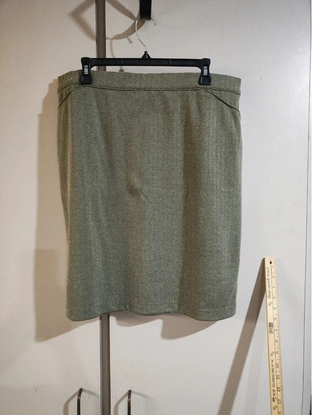 Liz Claiborne size large skirt